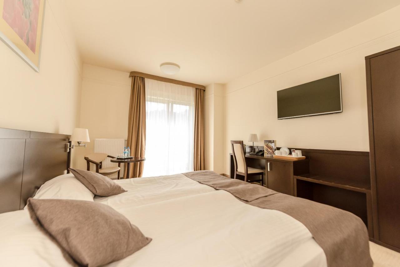 Hotel Elbrus Spa & Wellness 슈차이르크 외부 사진