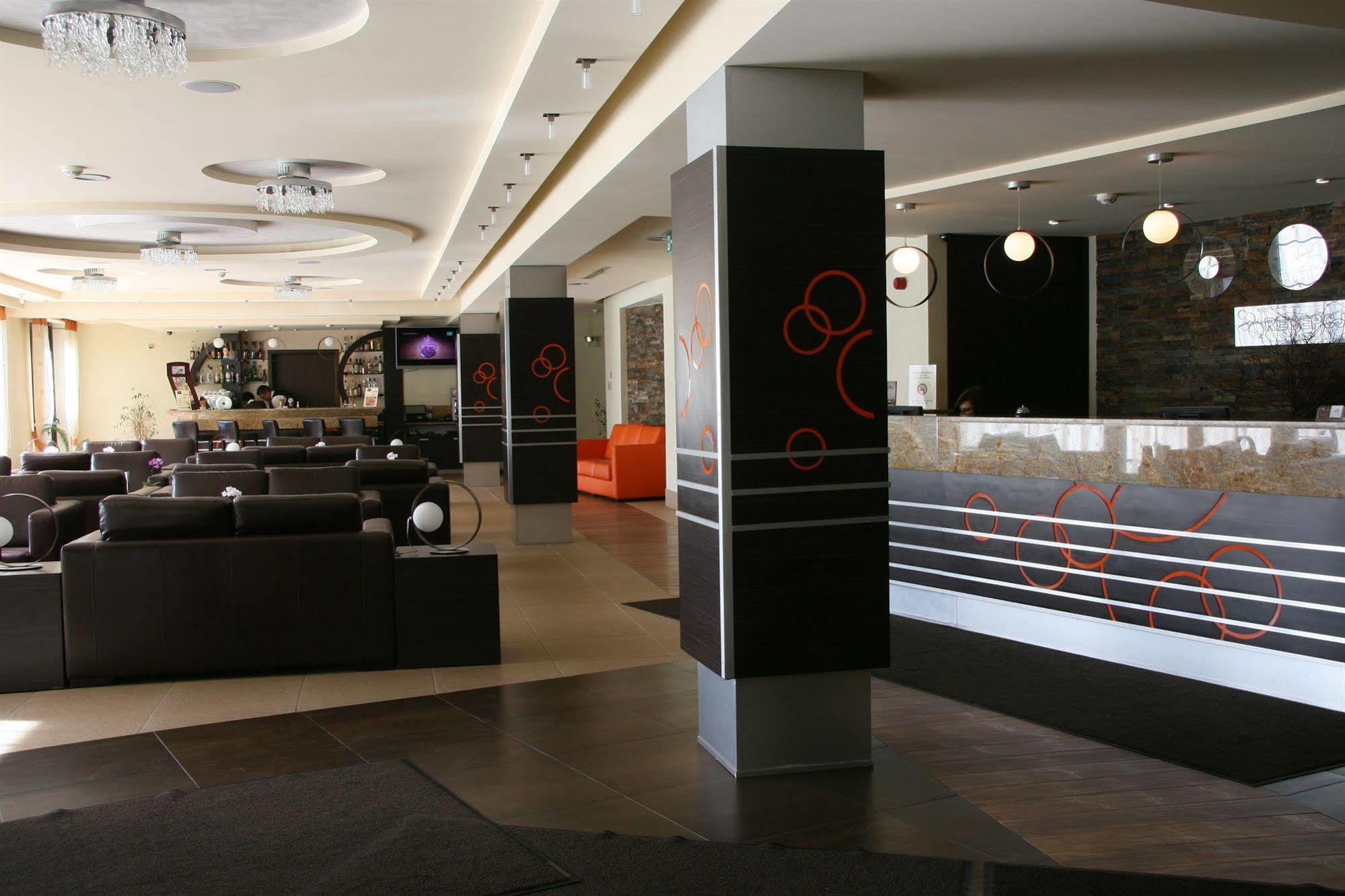 Hotel Elbrus Spa & Wellness 슈차이르크 외부 사진